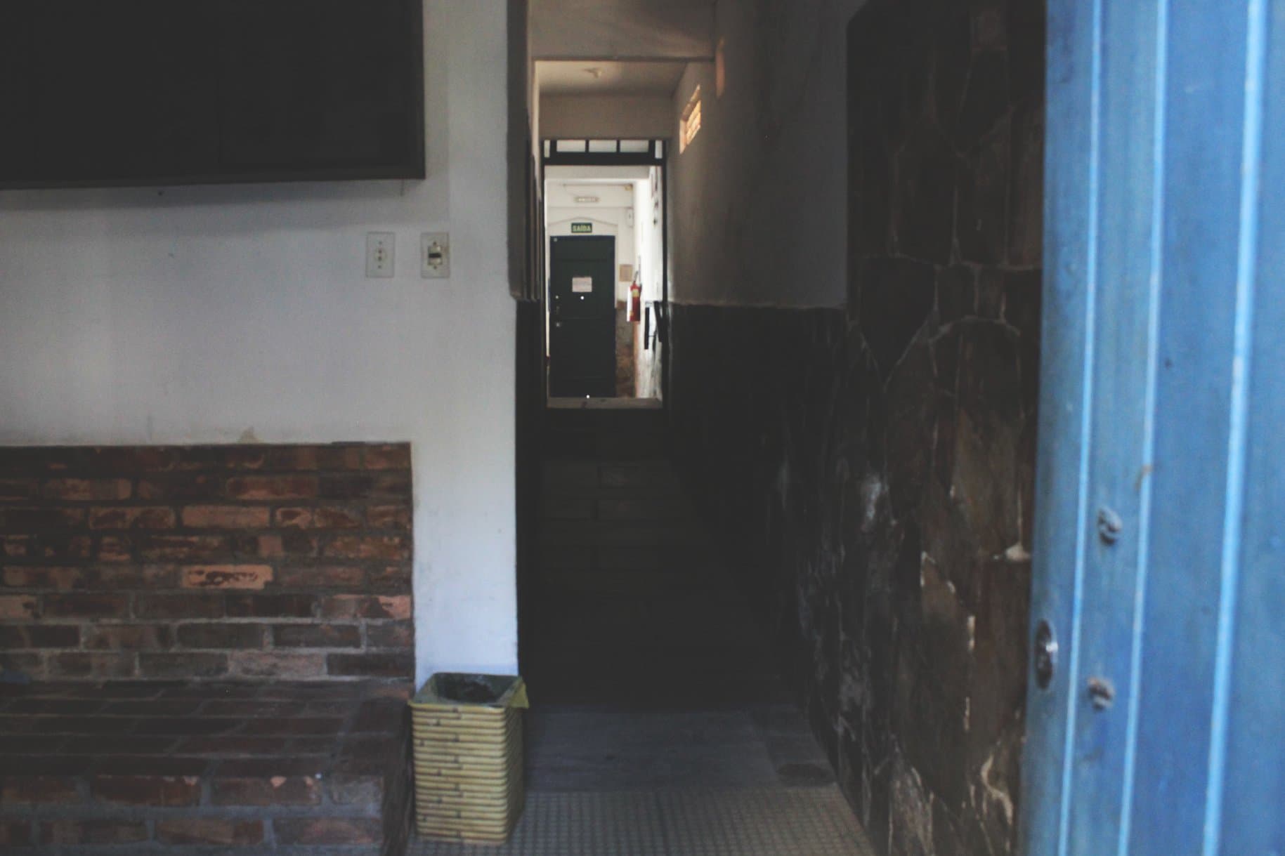 Corredor andar de baixo.